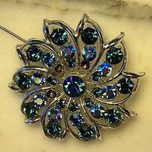 Elegant Vintage Icy Blue and Silver Floral Brooch